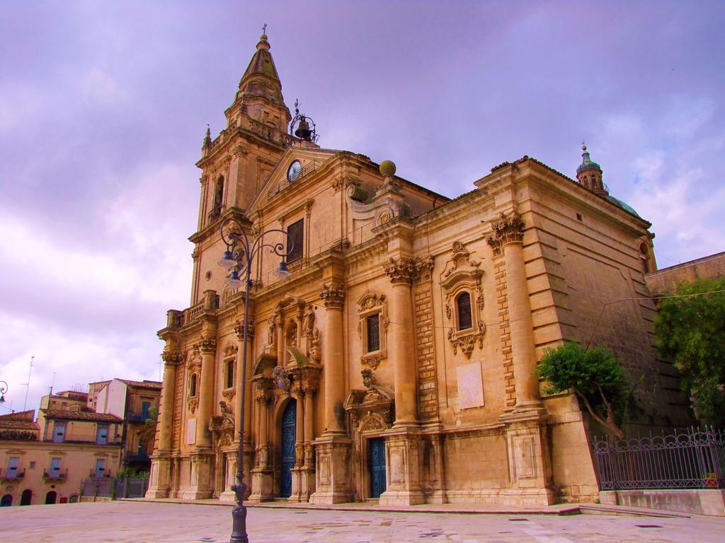 Sizilien Hotel Ragusa Exterior foto
